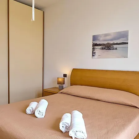 Apartment La Terrazza Sul - Mit Terrasse Mit Seeblick By Interhome