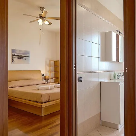 Apartment La Terrazza Sul - Mit Terrasse Mit Seeblick By Interhome