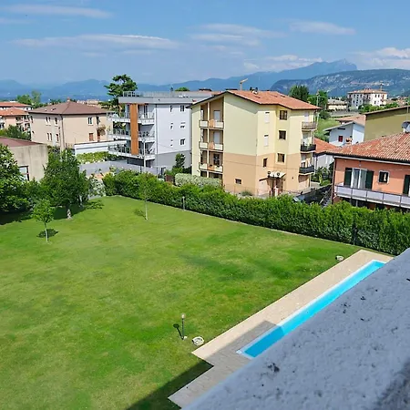 La Terrazza Sul - Mit Terrasse Mit Seeblick By Interhome Apartment
