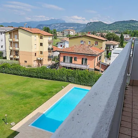 La Terrazza Sul - Mit Terrasse Mit Seeblick By Interhome *
