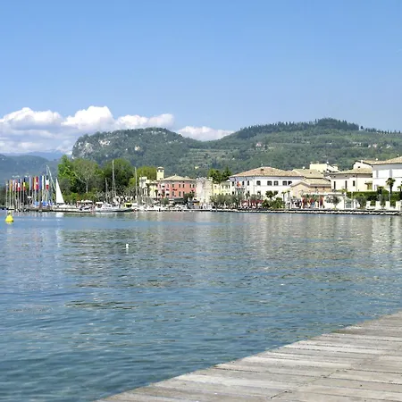 Apartment La Terrazza Sul - Mit Terrasse Mit Seeblick By Interhome Bardolino