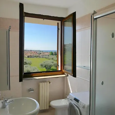 La Terrazza Sul - Mit Terrasse Mit Seeblick By Interhome شقة