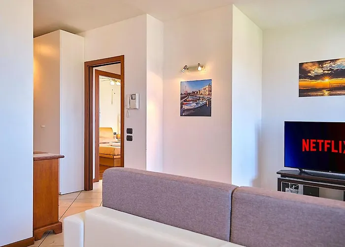 La Terrazza Sul - Mit Terrasse Mit Seeblick By Interhome Appartement