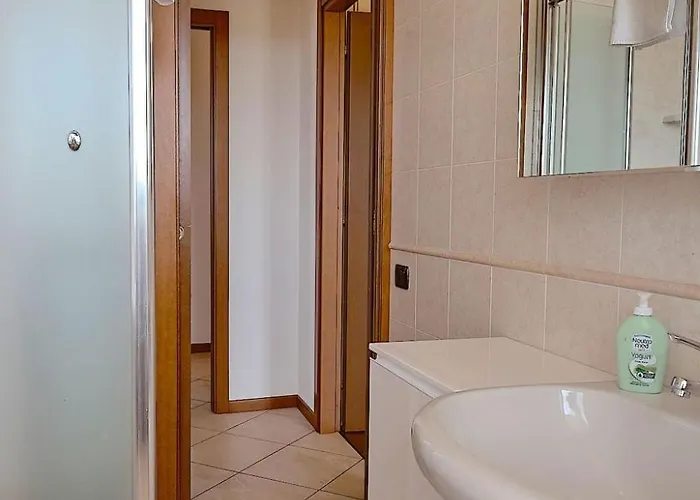 Appartement La Terrazza Sul - Mit Terrasse Mit Seeblick By Interhome Bardolino