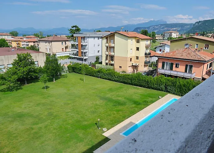 La Terrazza Sul - Mit Terrasse Mit Seeblick By Interhome Appartement