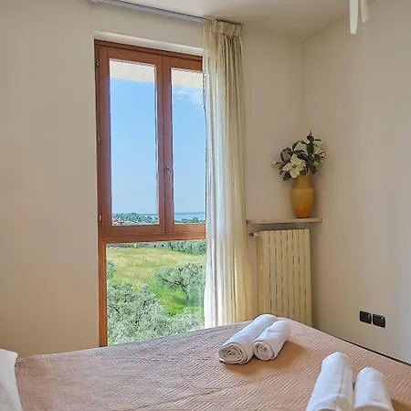 La Terrazza Sul - Mit Terrasse Mit Seeblick By Interhome * Μπαρντολίνο