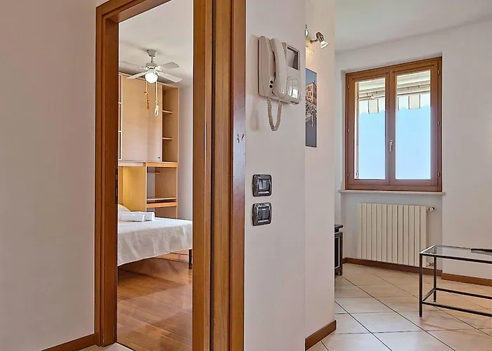 La Terrazza Sul - Mit Terrasse Mit Seeblick By Interhome * Бардолино